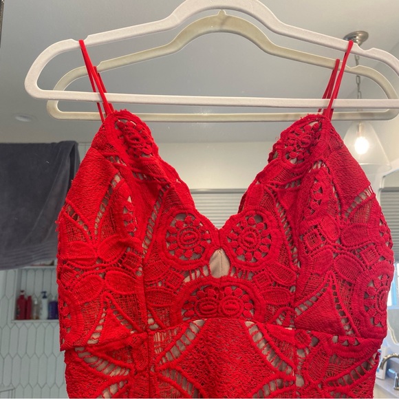 Festive crochet midi dress - Picture 4 of 6